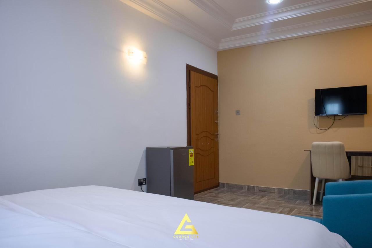 George Vee Hotel Ltd Кумаси Экстерьер фото